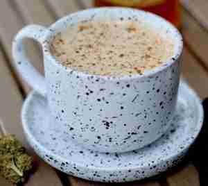 Read more about the article Midday Cannabis Coffee. An Easy Way to Enjoy CBD and THC